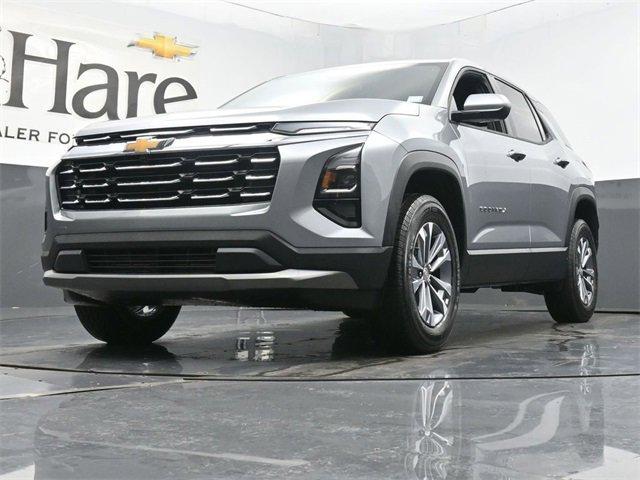 new 2026 Chevrolet Equinox car, priced at $30,290
