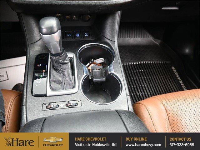used 2019 Toyota Highlander car, priced at $30,971