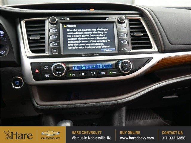used 2019 Toyota Highlander car, priced at $30,971