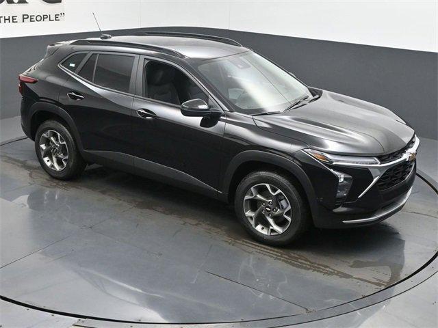new 2025 Chevrolet Trax car, priced at $24,978