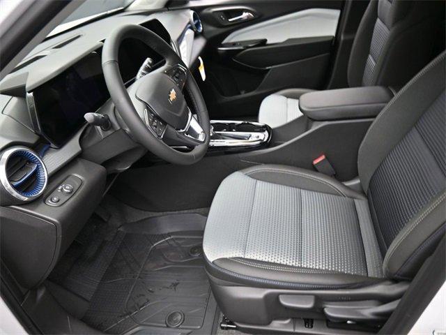 new 2025 Chevrolet Trax car, priced at $24,978