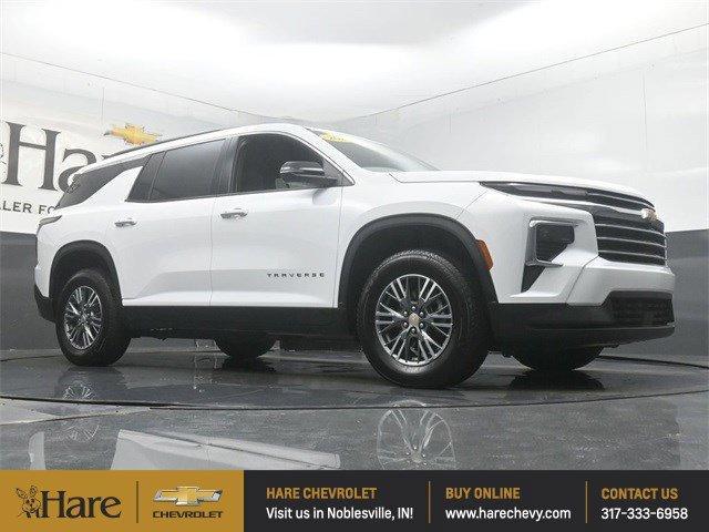 used 2025 Chevrolet Traverse car, priced at $36,488