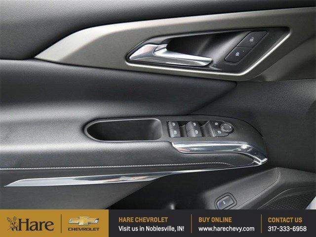 used 2025 Chevrolet Traverse car, priced at $36,488