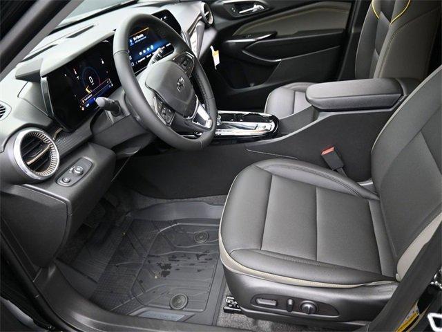 new 2025 Chevrolet Trax car, priced at $26,146