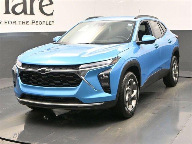 new 2025 Chevrolet Trax car, priced at $25,655