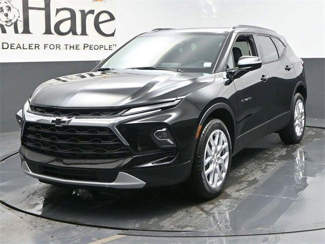 new 2025 Chevrolet Blazer car, priced at $43,009