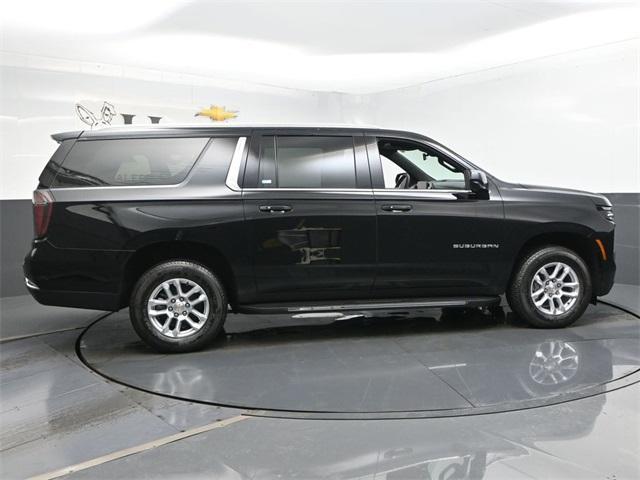 new 2025 Chevrolet Suburban car, priced at $67,690