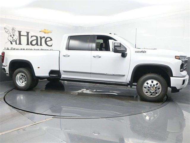 new 2026 Chevrolet Silverado 3500 car, priced at $90,681