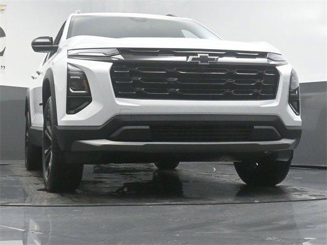 new 2025 Chevrolet Equinox car, priced at $30,109