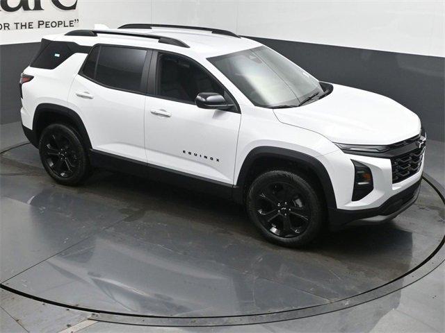 new 2025 Chevrolet Equinox car, priced at $30,109