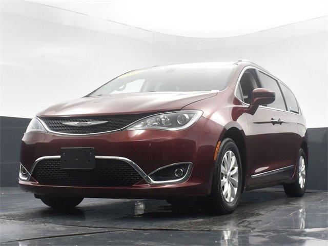 used 2019 Chrysler Pacifica car, priced at $16,971