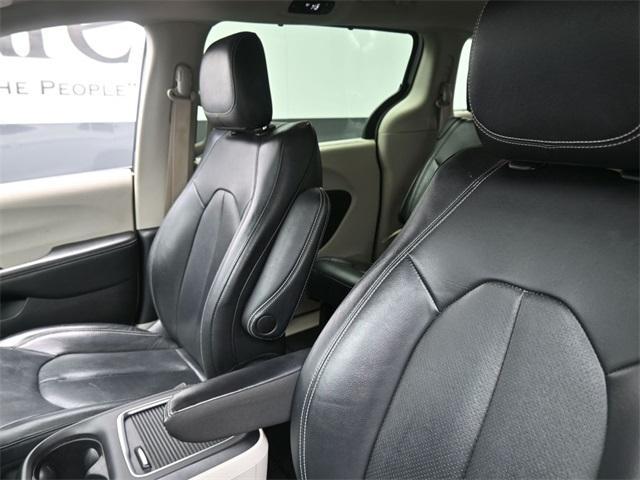 used 2022 Chrysler Pacifica car, priced at $24,971