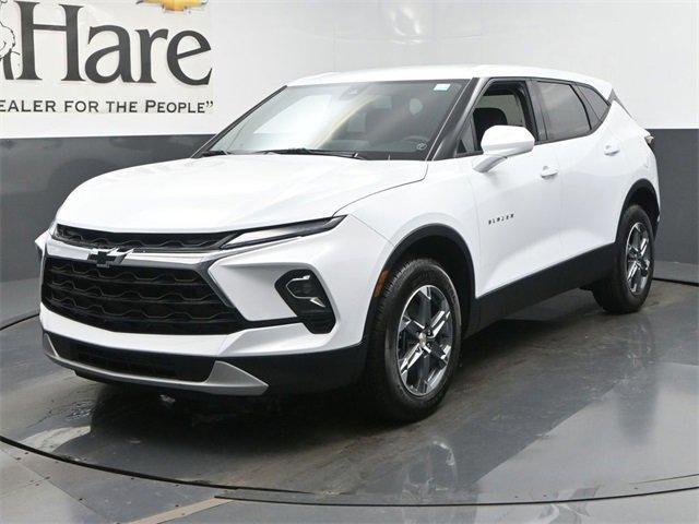 new 2025 Chevrolet Blazer car, priced at $38,489