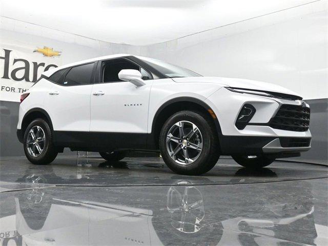 new 2025 Chevrolet Blazer car, priced at $38,489