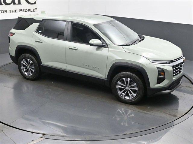 new 2026 Chevrolet Equinox car, priced at $30,290