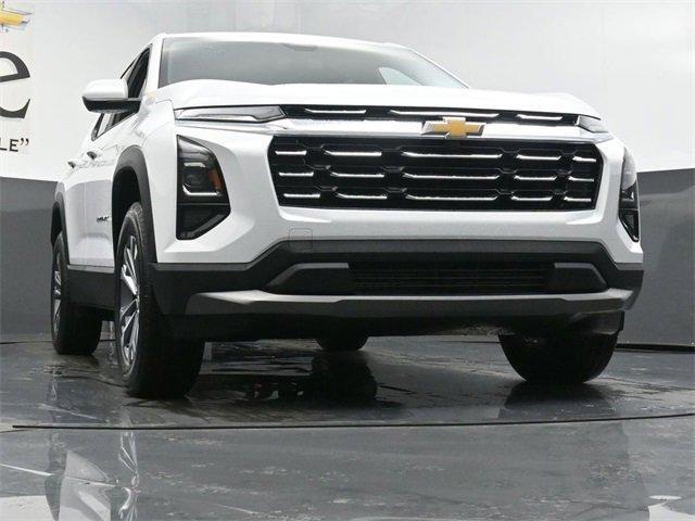 new 2026 Chevrolet Equinox car, priced at $30,290