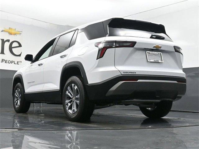 new 2026 Chevrolet Equinox car, priced at $30,290