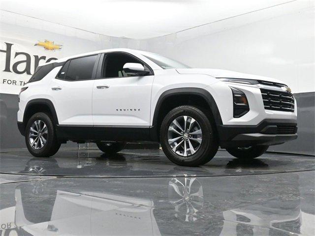 new 2026 Chevrolet Equinox car, priced at $30,290