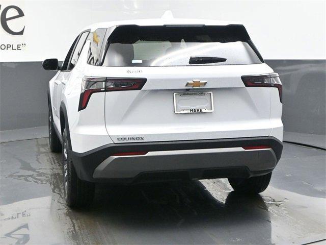 new 2026 Chevrolet Equinox car, priced at $30,290