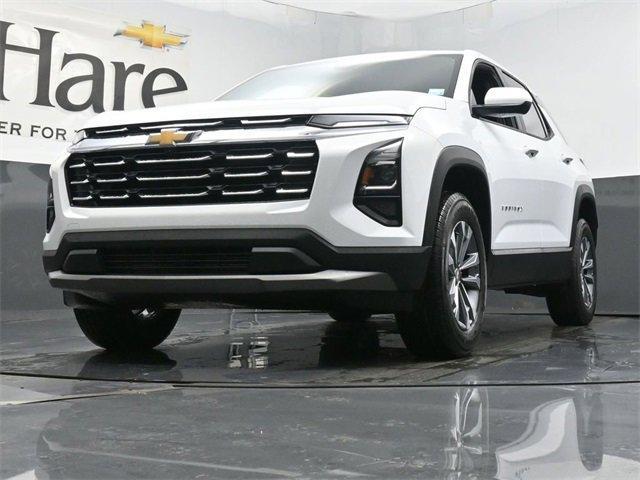 new 2026 Chevrolet Equinox car, priced at $30,290