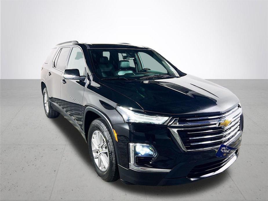 used 2022 Chevrolet Traverse car, priced at $28,066