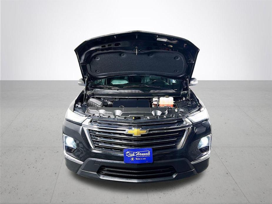 used 2022 Chevrolet Traverse car, priced at $28,066