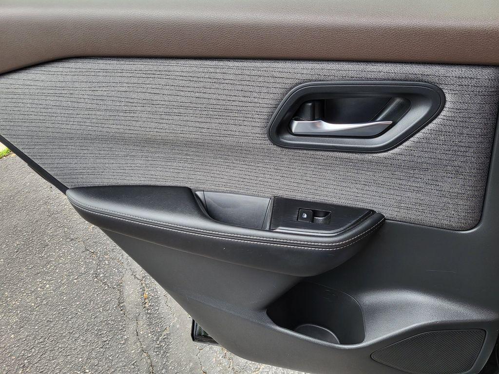 used 2022 Nissan Rogue car, priced at $21,587