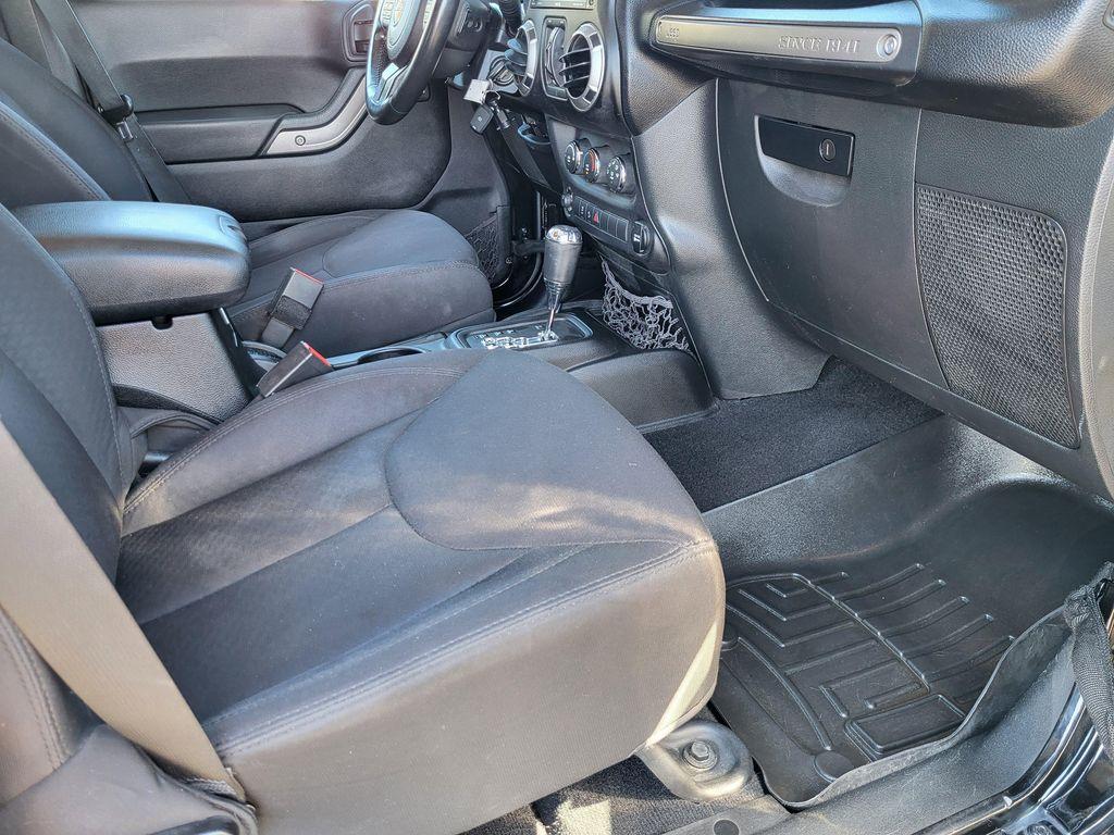 used 2014 Jeep Wrangler Unlimited car, priced at $13,598