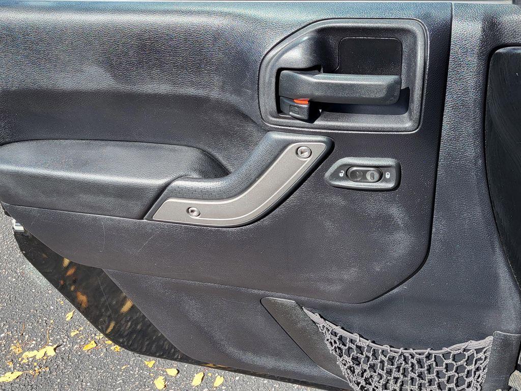 used 2014 Jeep Wrangler Unlimited car, priced at $13,598