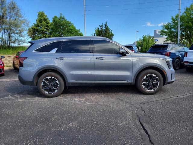 used 2024 Kia Sorento car, priced at $31,097
