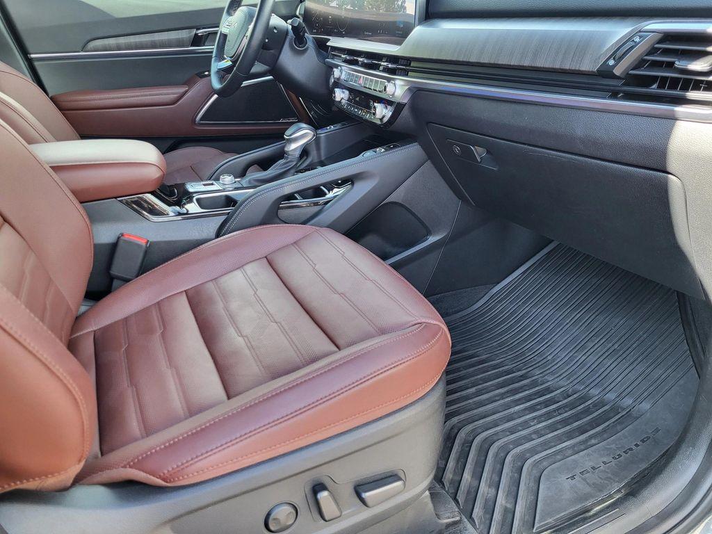 used 2024 Kia Telluride car, priced at $46,798