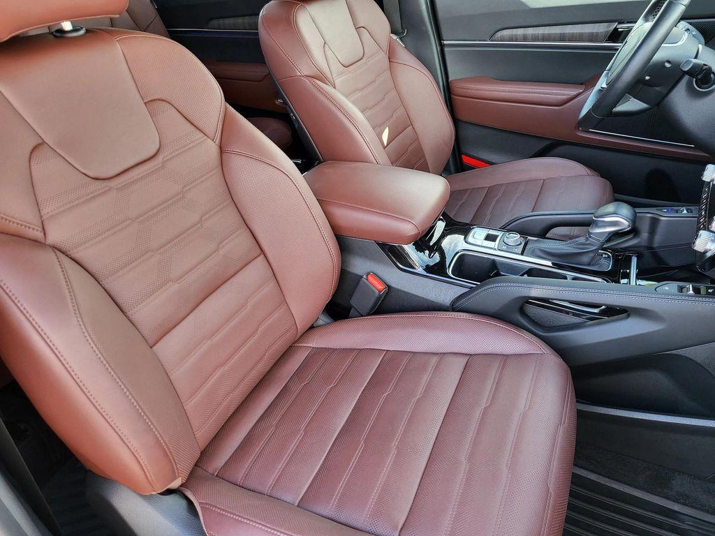 used 2024 Kia Telluride car, priced at $46,798