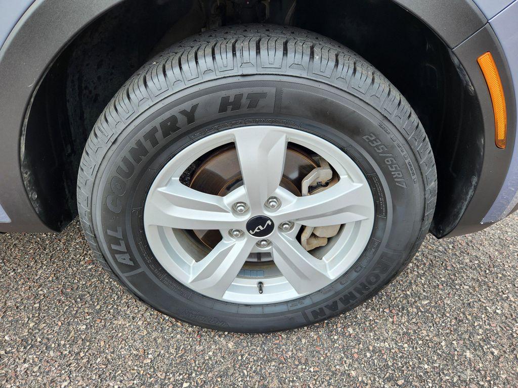 used 2023 Kia Sorento car, priced at $23,787