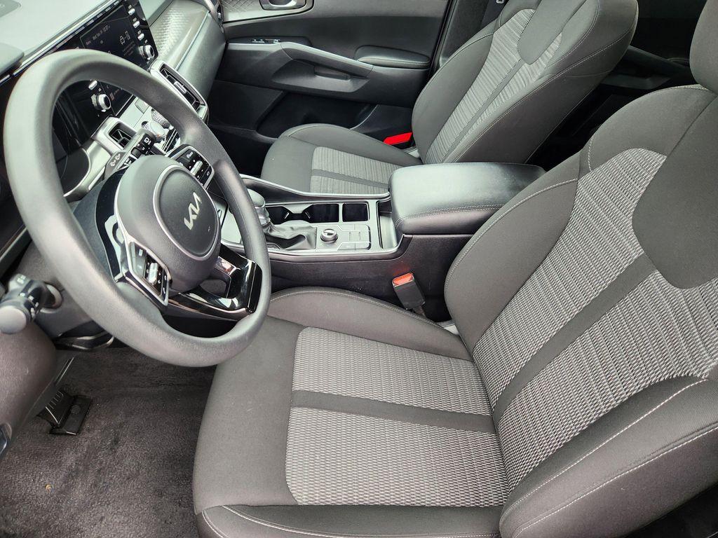 used 2023 Kia Sorento car, priced at $23,787