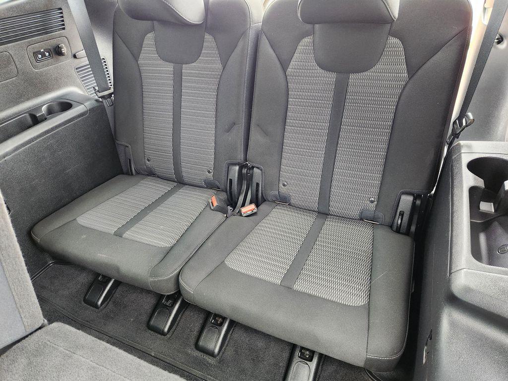 used 2023 Kia Sorento car, priced at $23,787