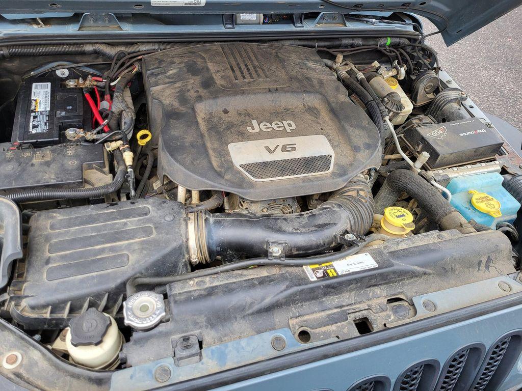 used 2015 Jeep Wrangler Unlimited car, priced at $23,998