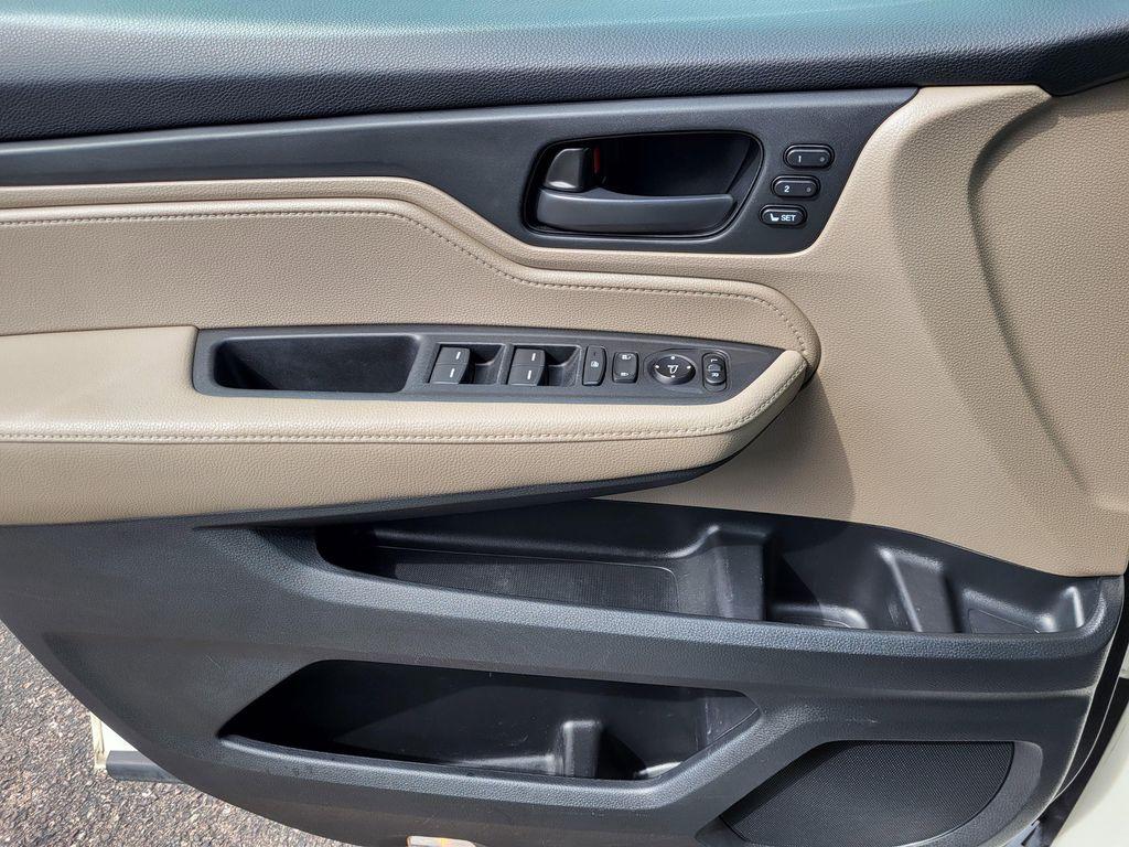 used 2018 Honda Odyssey car, priced at $21,297