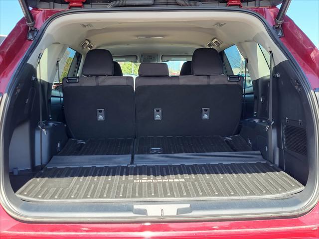 used 2023 Toyota Highlander Hybrid car, priced at $41,097