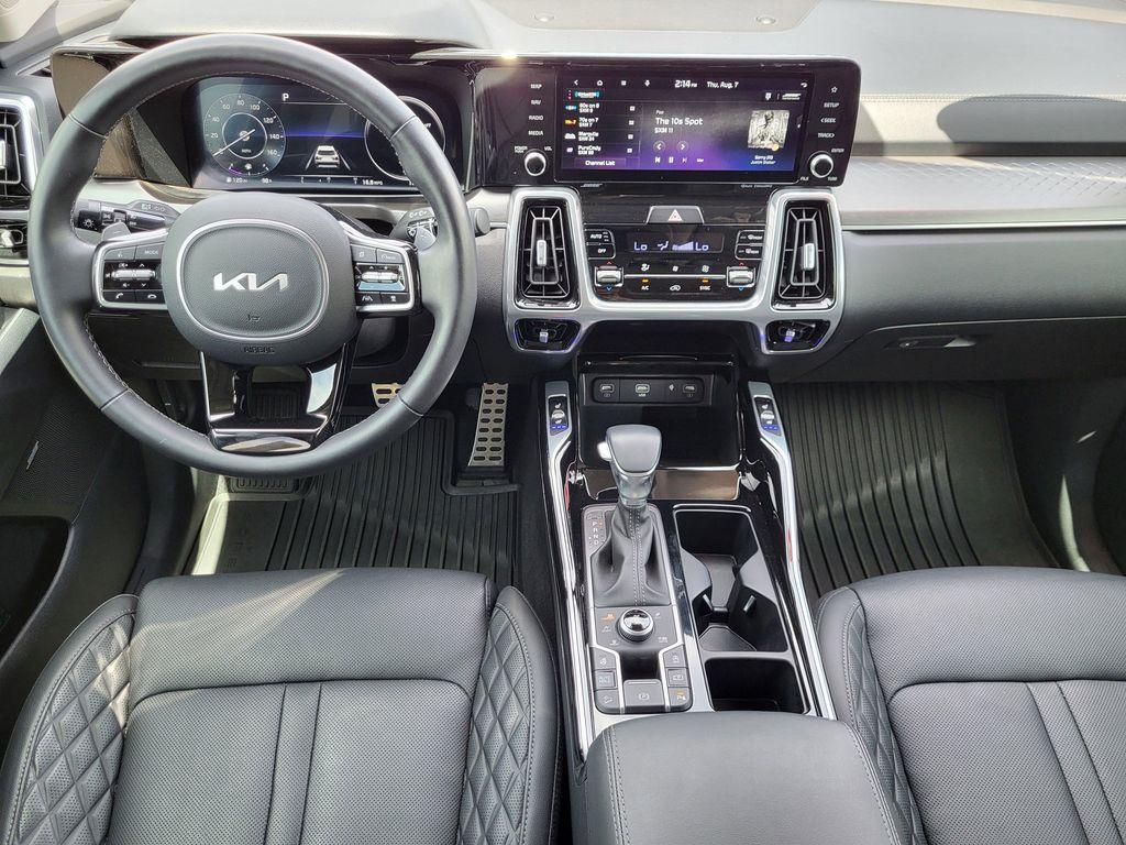 used 2023 Kia Sorento car, priced at $34,587