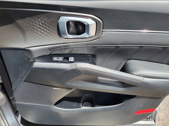 used 2023 Kia Sorento car, priced at $34,097
