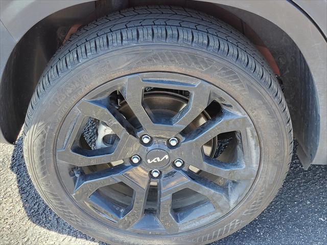 used 2024 Kia Seltos car, priced at $27,387
