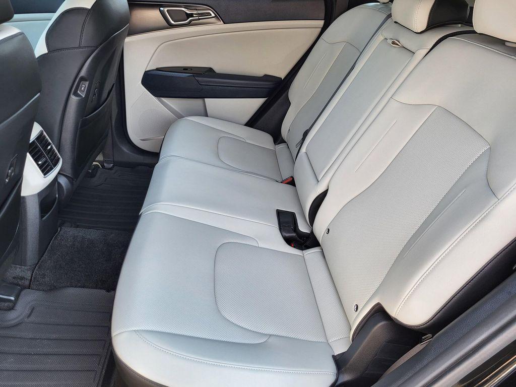 used 2024 Kia Sportage Hybrid car, priced at $31,298