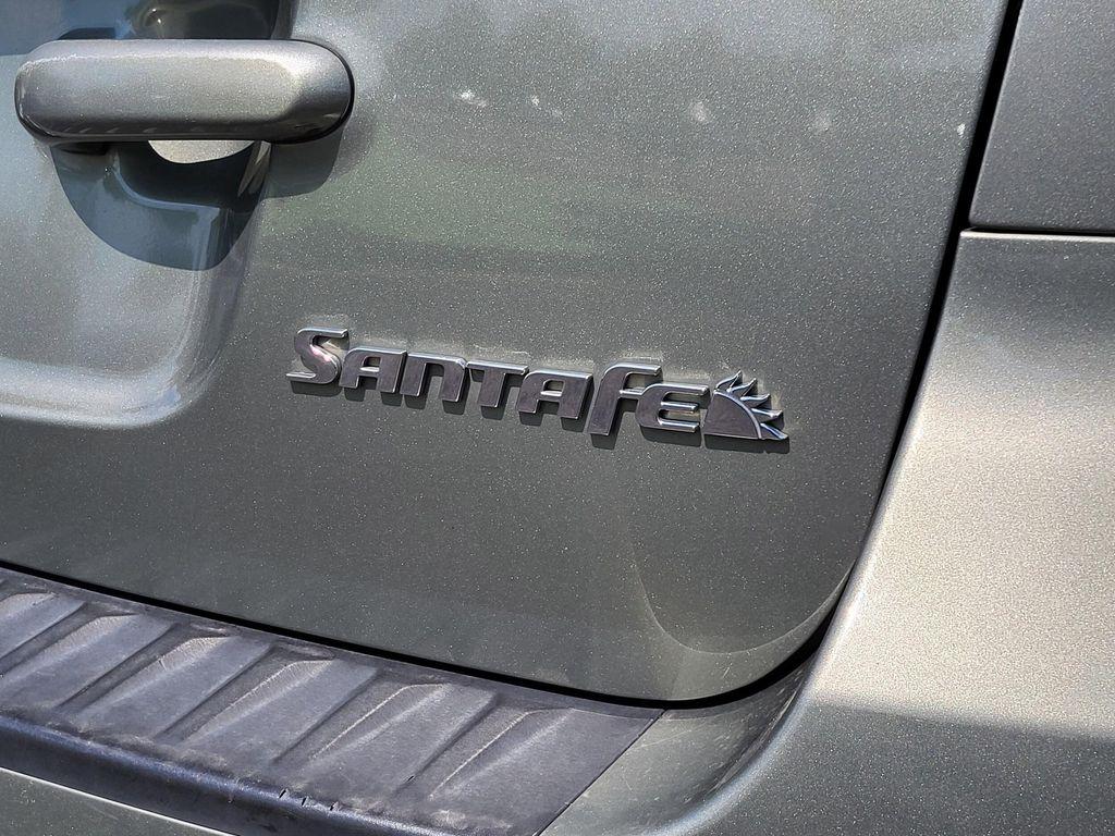 used 2009 Hyundai Santa Fe car, priced at $6,298