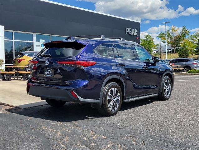 used 2022 Toyota Highlander car, priced at $31,797