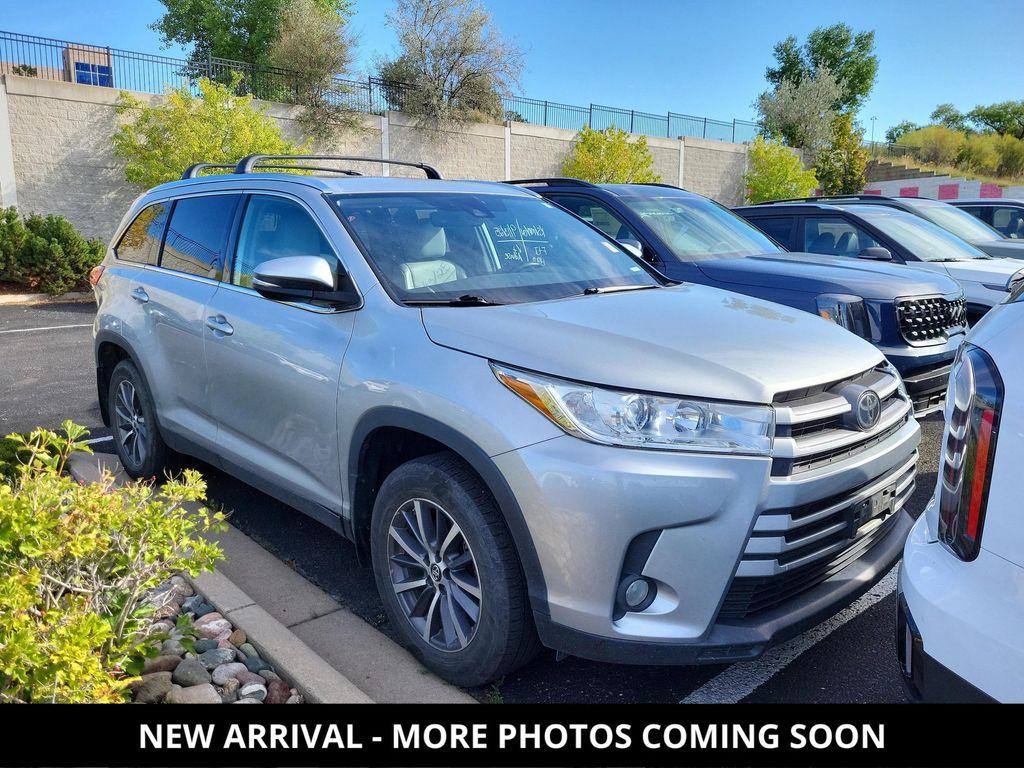 used 2019 Toyota Highlander car, priced at $27,998