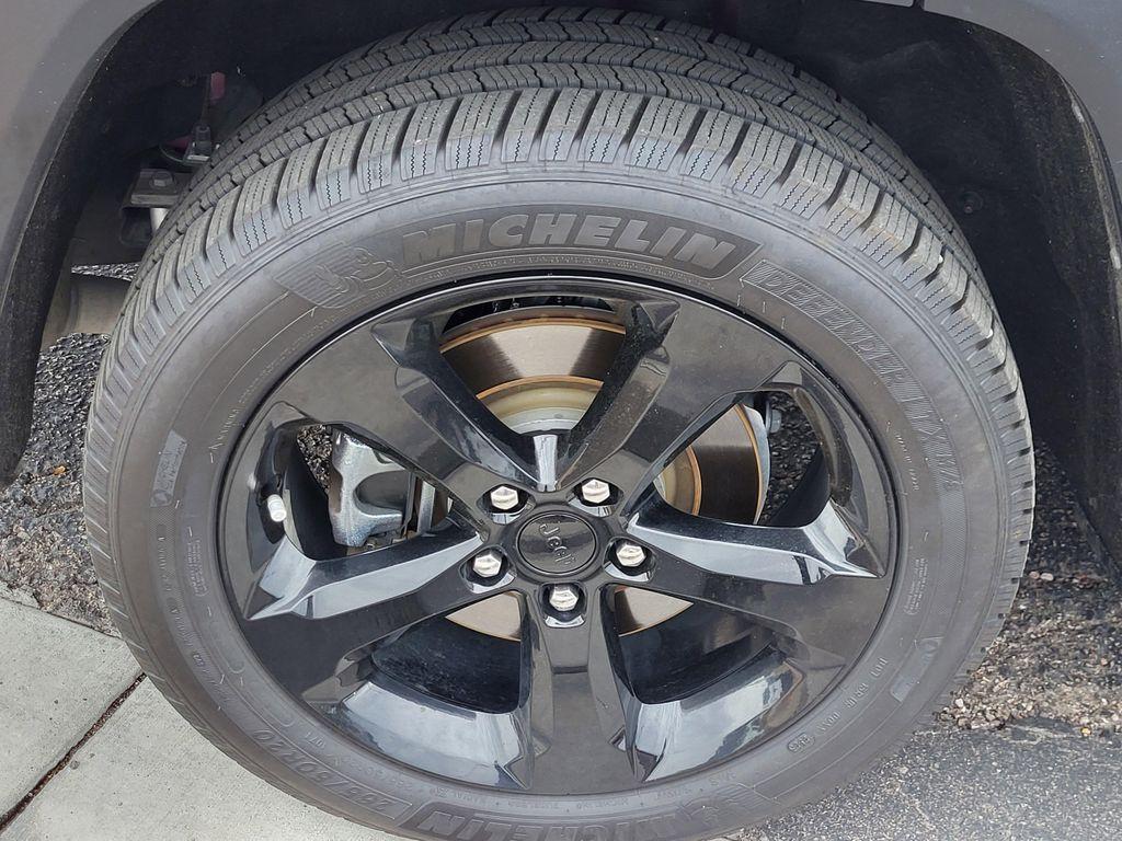 used 2022 Jeep Grand Cherokee L car, priced at $28,397