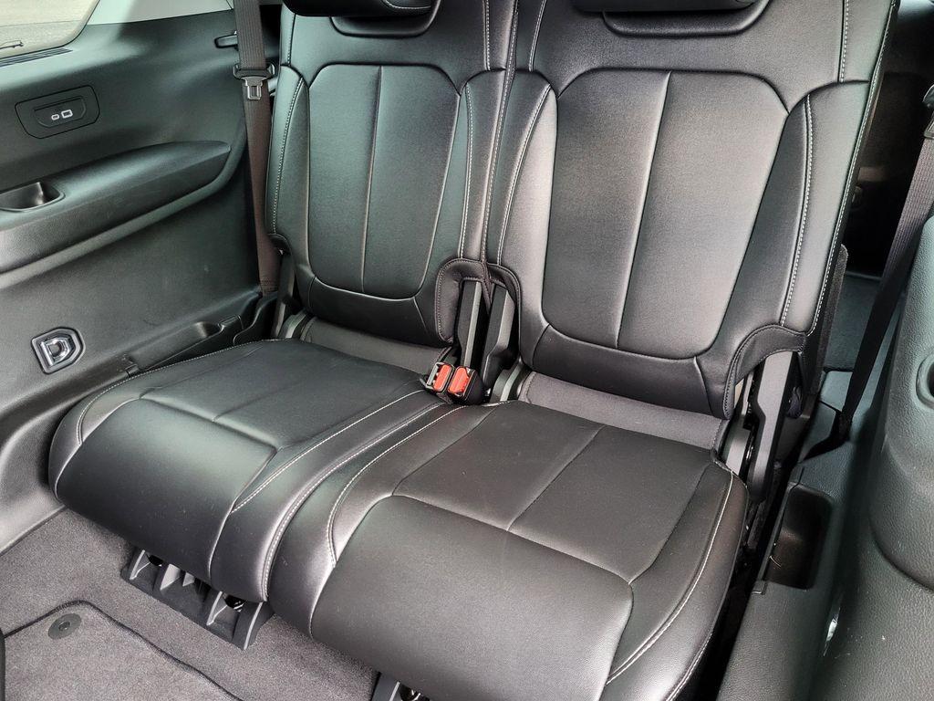 used 2022 Jeep Grand Cherokee L car, priced at $28,397