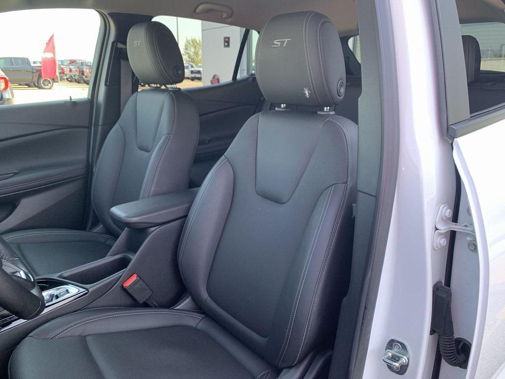 used 2024 Buick Encore GX car, priced at $23,629