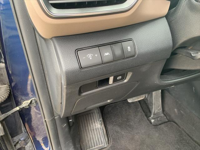 used 2022 Hyundai Santa Fe car, priced at $20,814