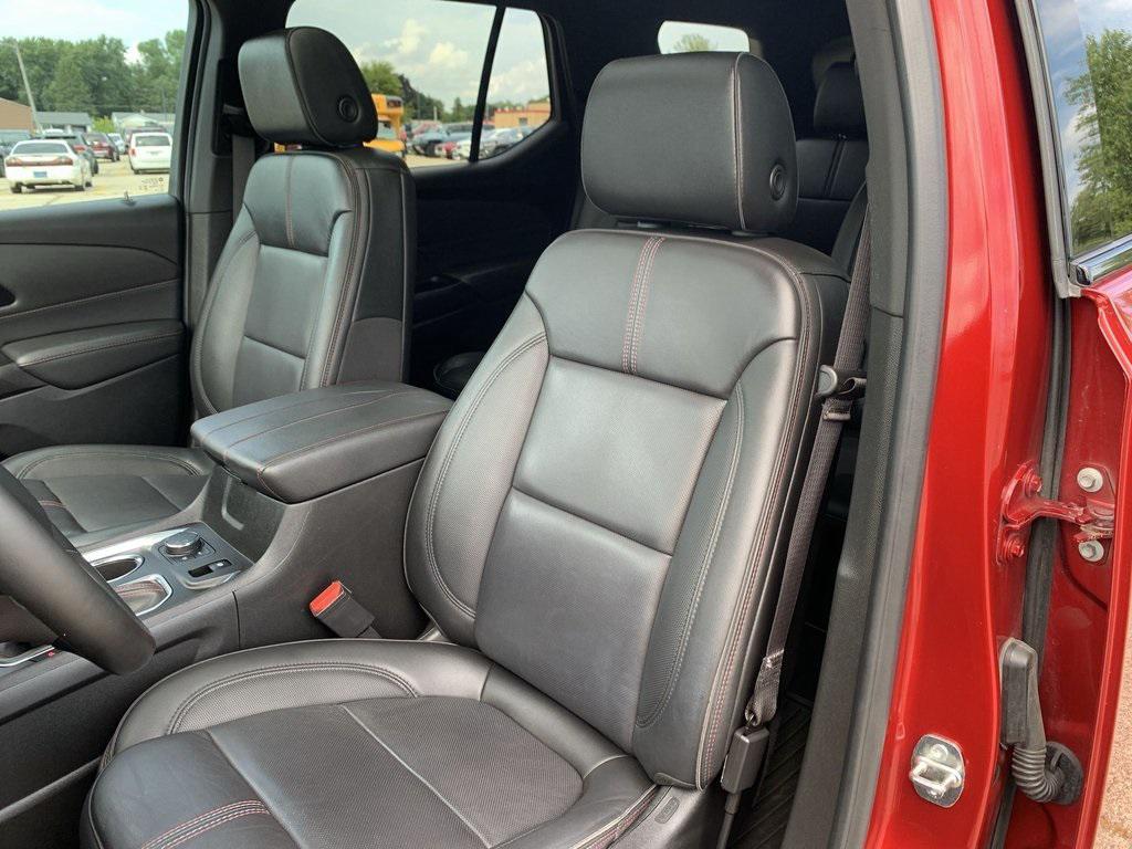 used 2023 Chevrolet Traverse car, priced at $38,970